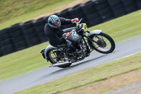 Vintage-motorcycle-club;eventdigitalimages;mallory-park;mallory-park-trackday-photographs;no-limits-trackdays;peter-wileman-photography;trackday-digital-images;trackday-photos;vmcc-festival-1000-bikes-photographs